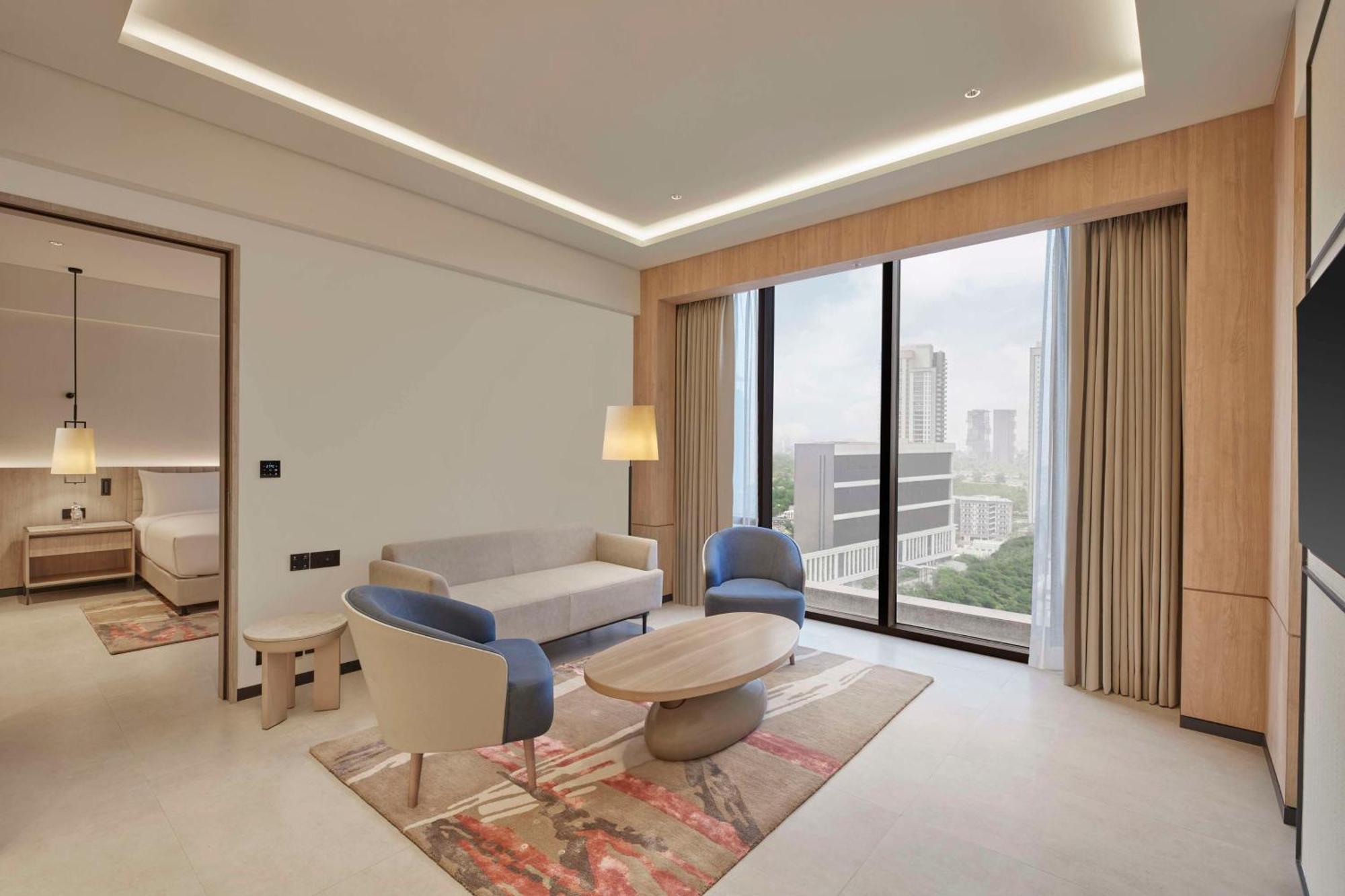 Hilton Gurugram Baani City Centre Gurgaon Exterior foto